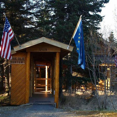 Wise Old Hunter Lodge Anchor Point Екстер'єр фото