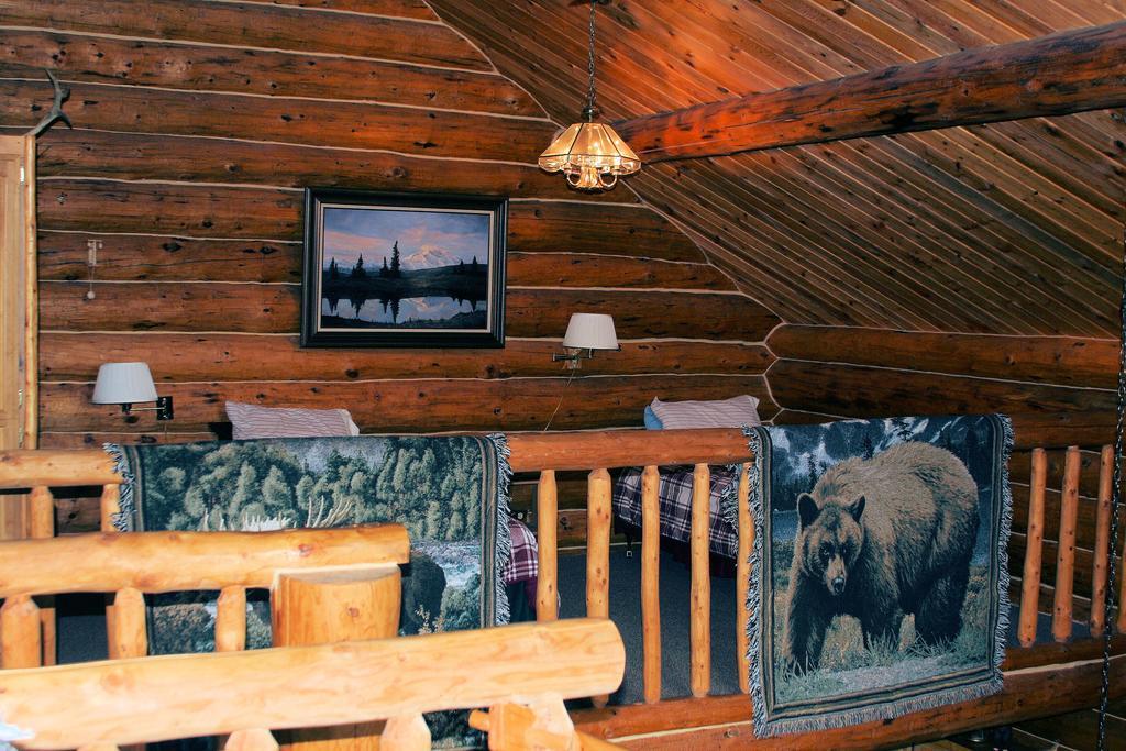 Wise Old Hunter Lodge Anchor Point Номер фото